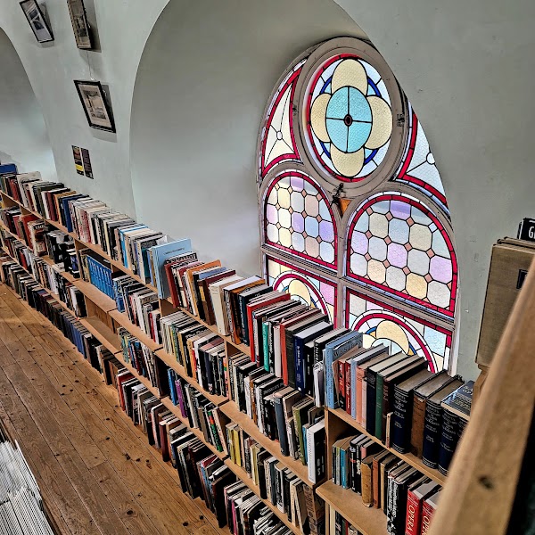 Leakey's Bookshop 4