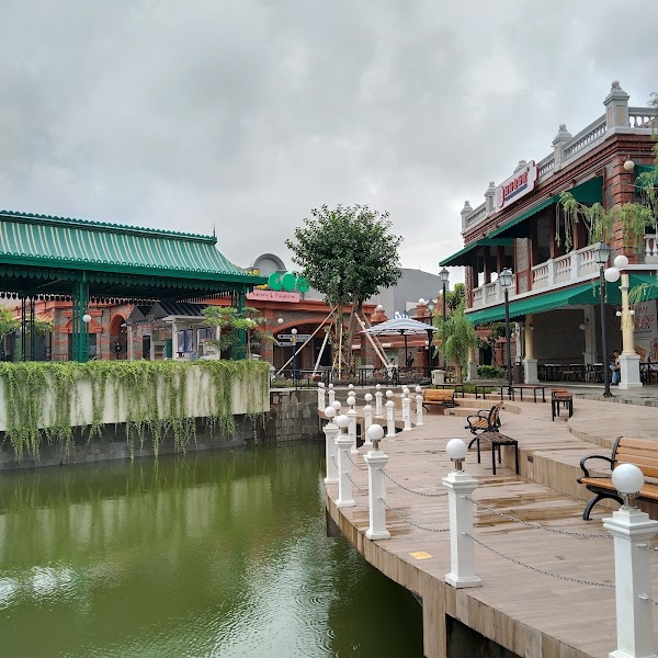 Grand Waterfront Sedayu City 1