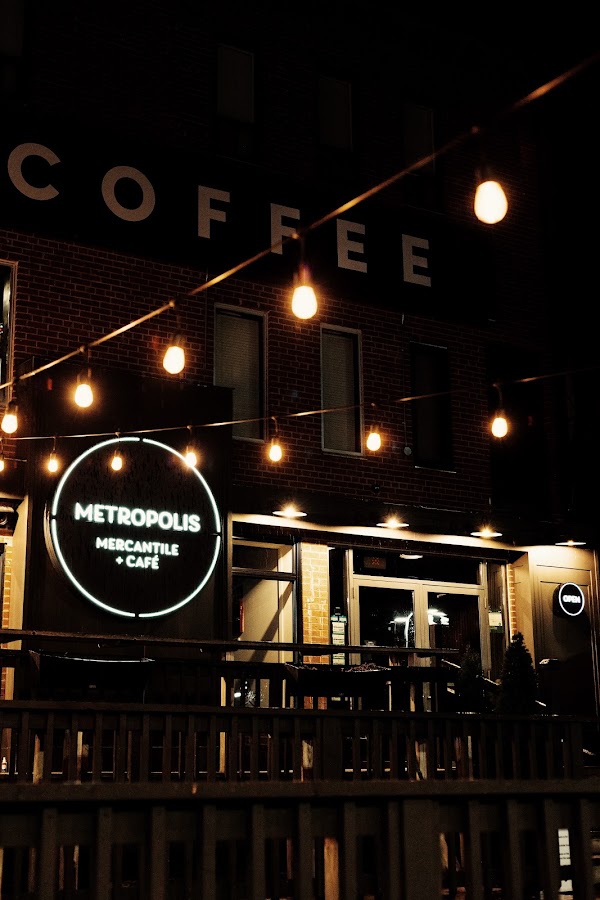 Metropolis Mercantile + Café 2