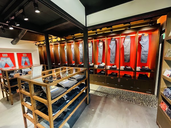 MOMOTARO JEANS KOJIMA 4