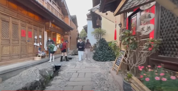 Shaxi Old Street Story Coffee Shop 3