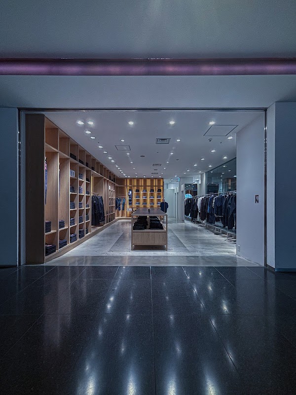 MOMOTARO JEANS Aoyama 5