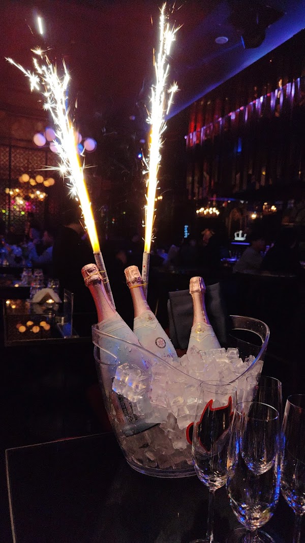 Glam Lounge