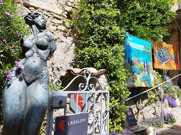 Lagalery Fine Arts 5