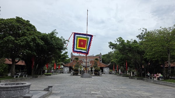 Kiep Bac temple 3