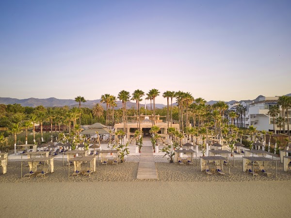 Anantara By the Sea Beach Club 4