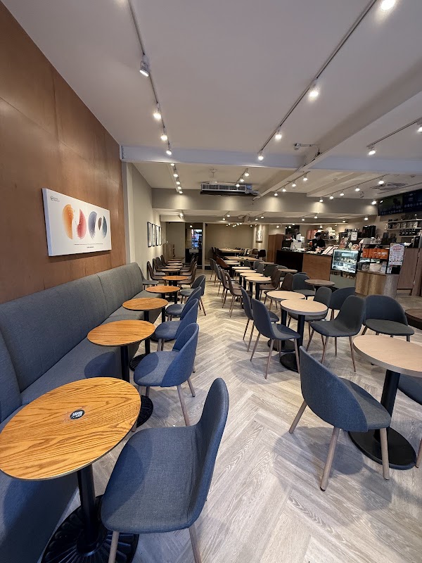 Louisa Coffee 路易莎咖啡(忠孝濟南門市) 3