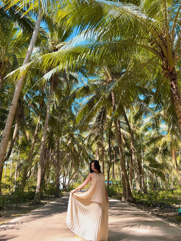 Coconut Road, Bantayan Island 1