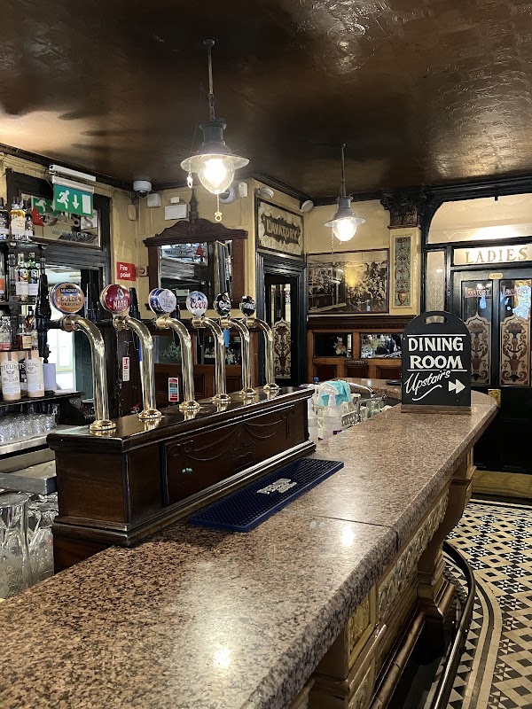 The Crown Liquor Saloon 5