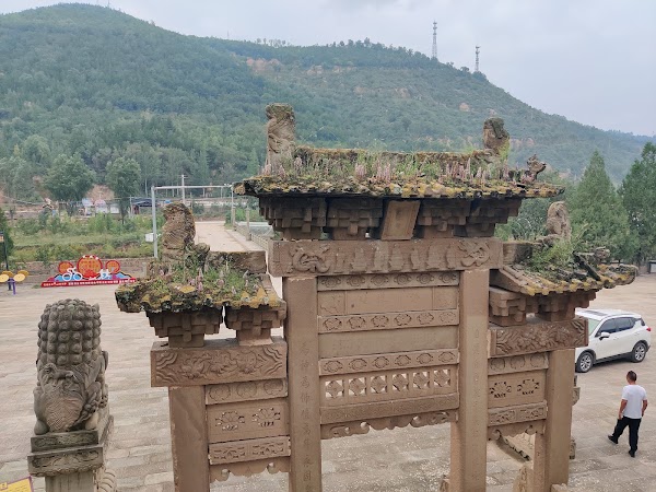 Zhongshan Grottoes