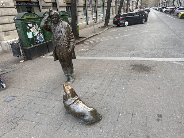Dead Squirrel mini statue by Kolodko 5