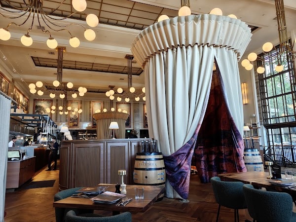 Hunter & Barrel Adelaide 1