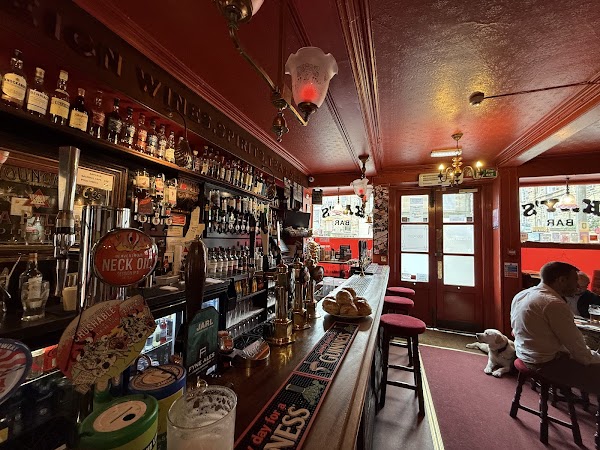 Kay’s Bar 3