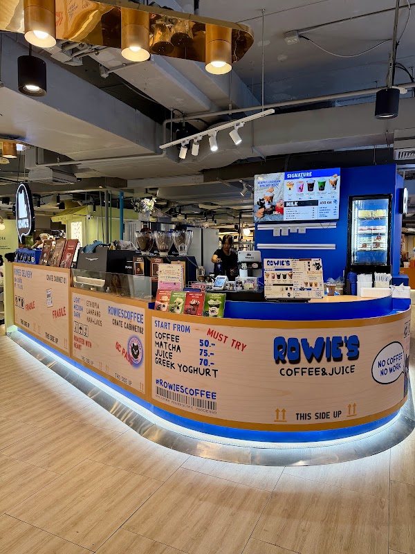Rowie's Coffee at Central Ladprao