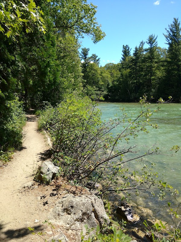 Pink Lake Trail