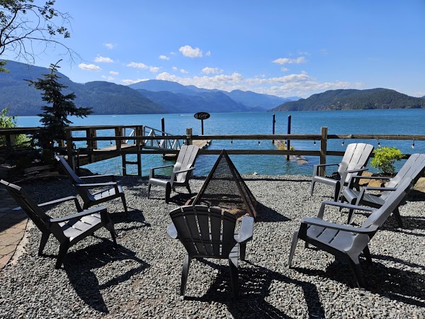 The Lodge on Harrison Lake