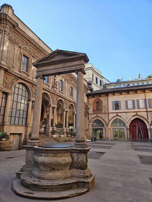 Piazza Mercanti