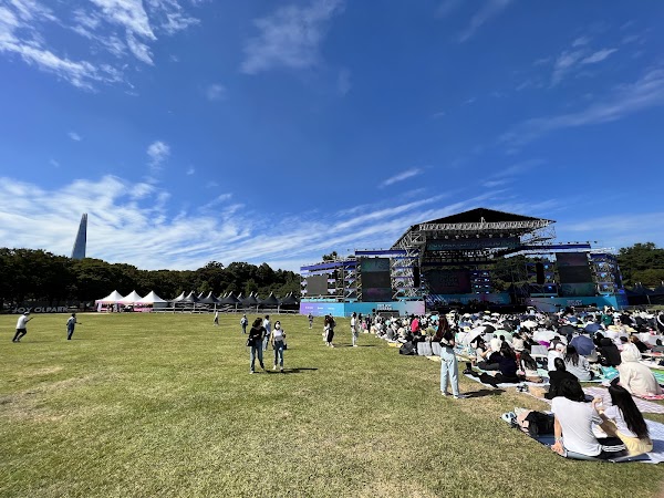 88 Lawn Field 1