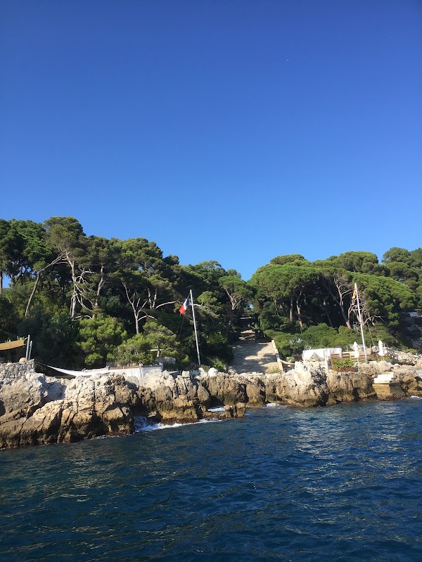 Bay of Antibes Billionaires 5