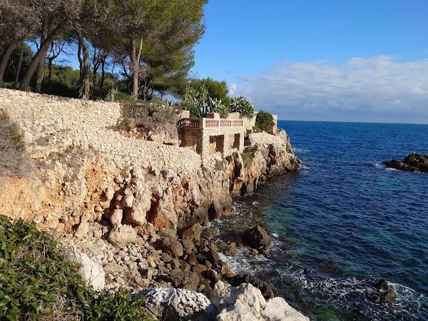 Bay of Antibes Billionaires 2