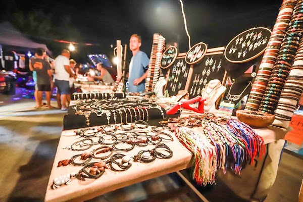 Tamarindo Moonlight Market 2