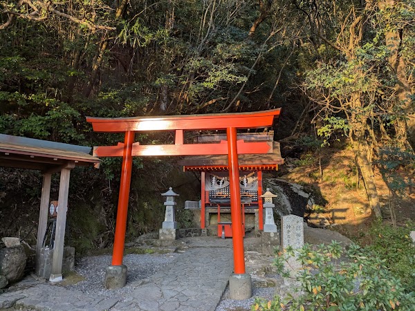 Kamikura-jinja Shrine 5