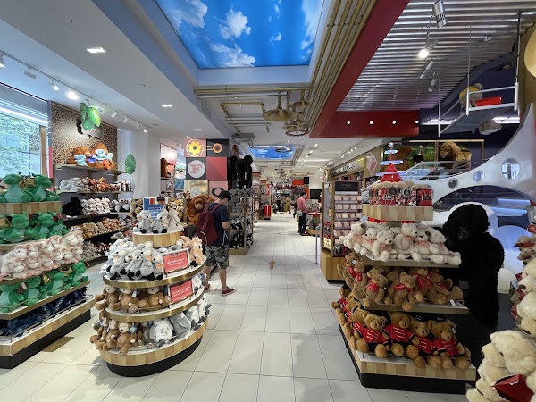 FAO Schwarz 4