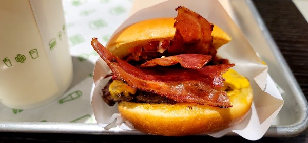 Shake Shack Gangnam Square 5