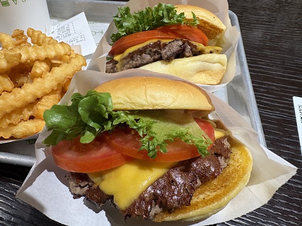 Shake Shack Gangnam Square 4