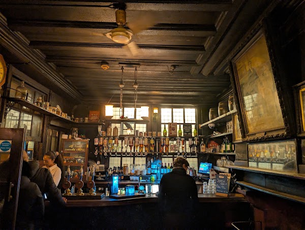 Ye Olde Cheshire Cheese 3