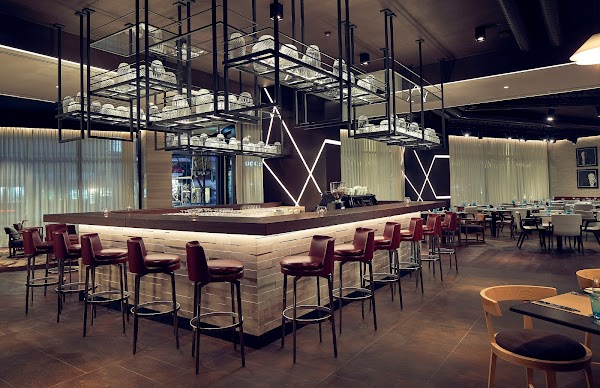 Two Kings Restaurant by Hilton