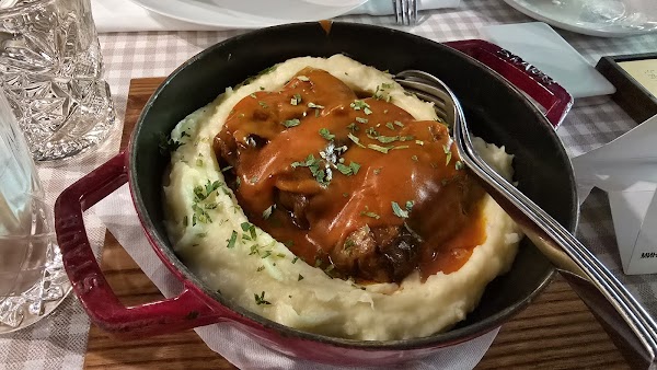 Two Kings Restaurant by Hilton 2