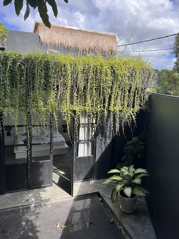 Villa Black