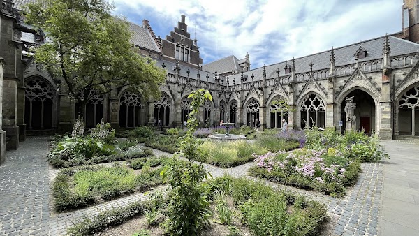 Pandhof van de Dom