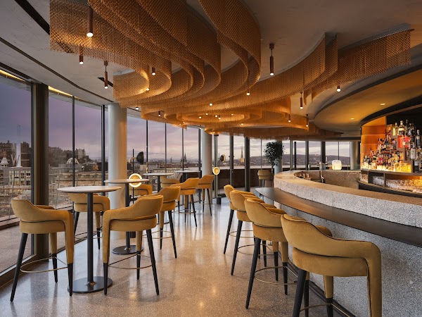 W Lounge