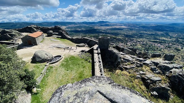 Castle of Monsanto 3