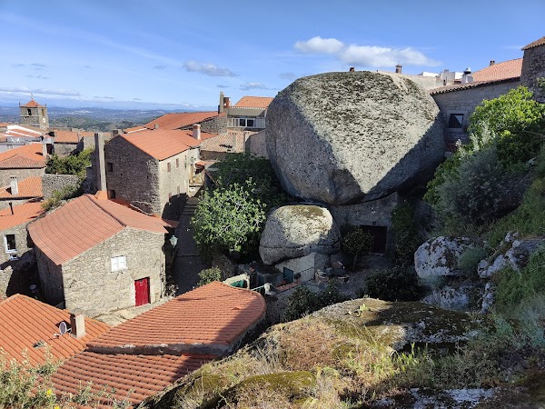 Castle of Monsanto 2