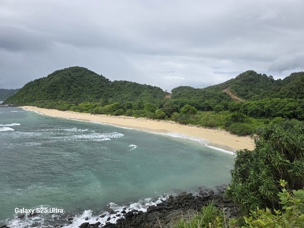 Mawi Beach