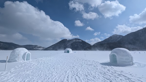 Shikaribetsu igloo village 5