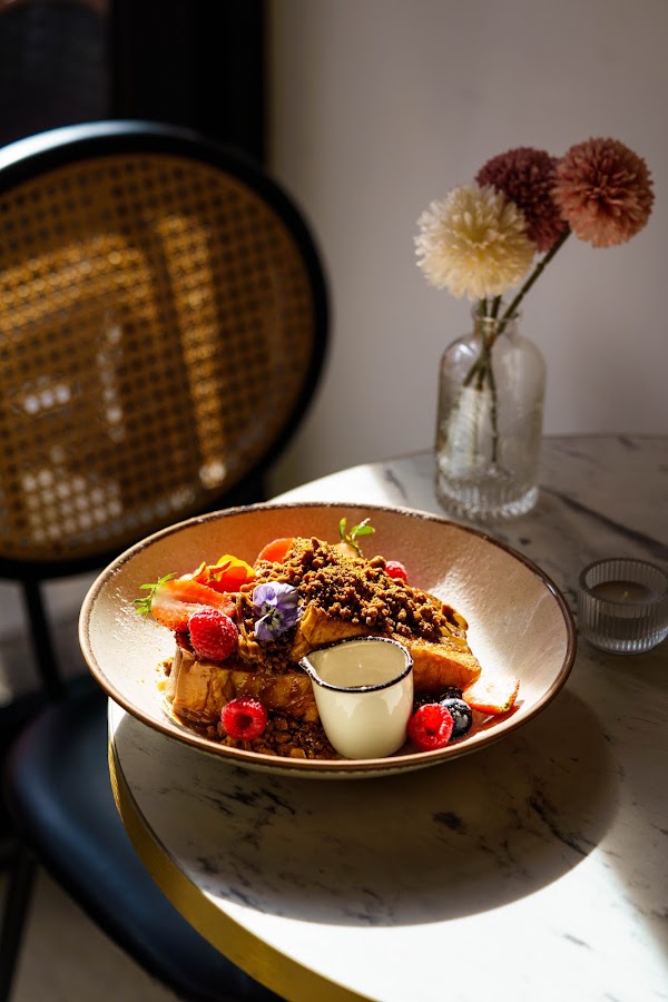 LOVAGE 4