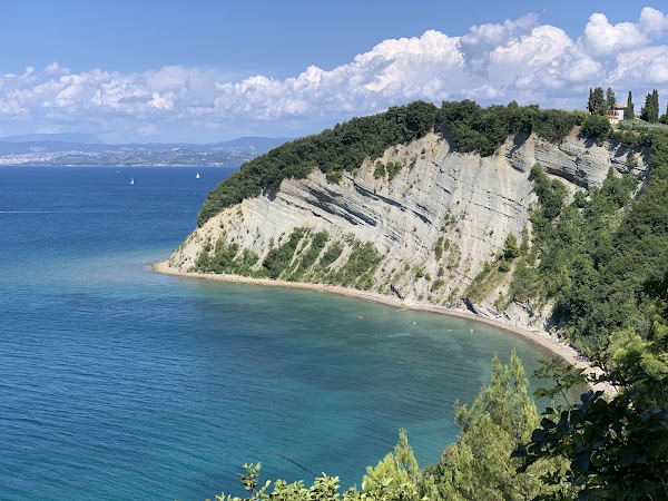 Plaža mesečev zaliv