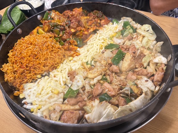 유가네닭갈비 동대문점 3