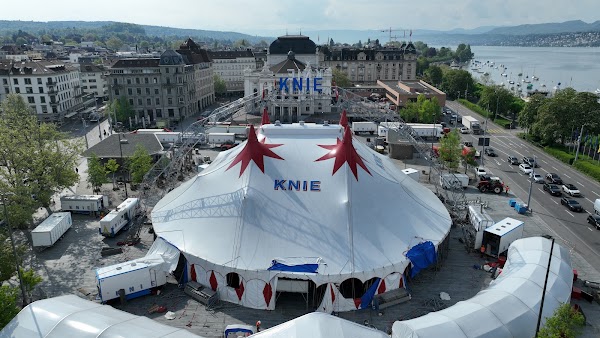 Sechseläutenplatz 2