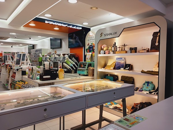 7-Eleven Dunhua North Road 5