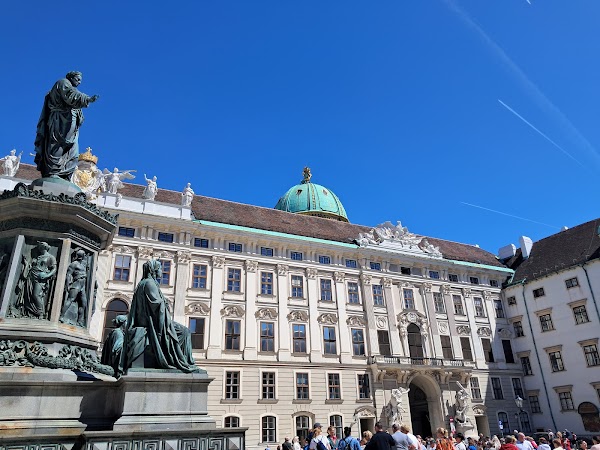 Michaelerplatz 5