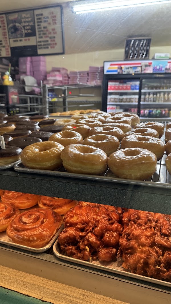 Marie's Donuts 4