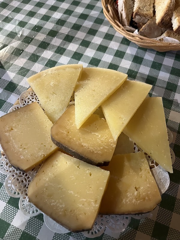 LA ANTIGUA ABACERÍA. TRIANA 4