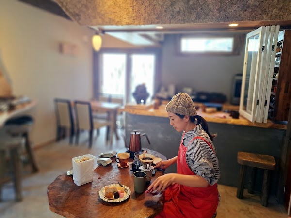 Sakulala Sweets & Bakery 1