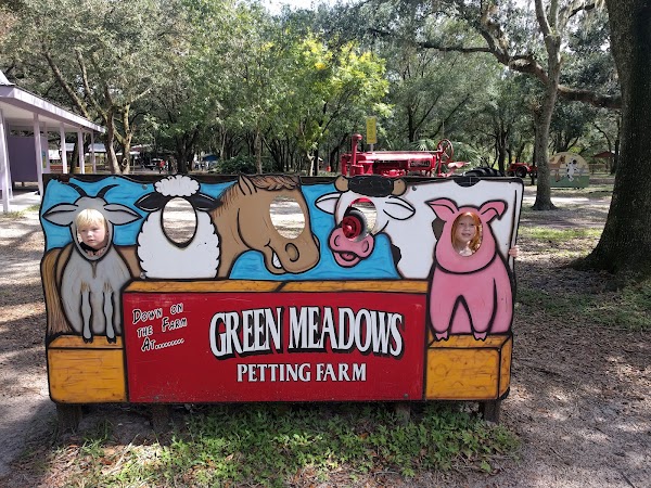 Green Meadows Petting Farm 2