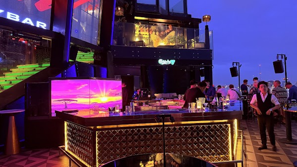 Chill Skybar & Dining 5